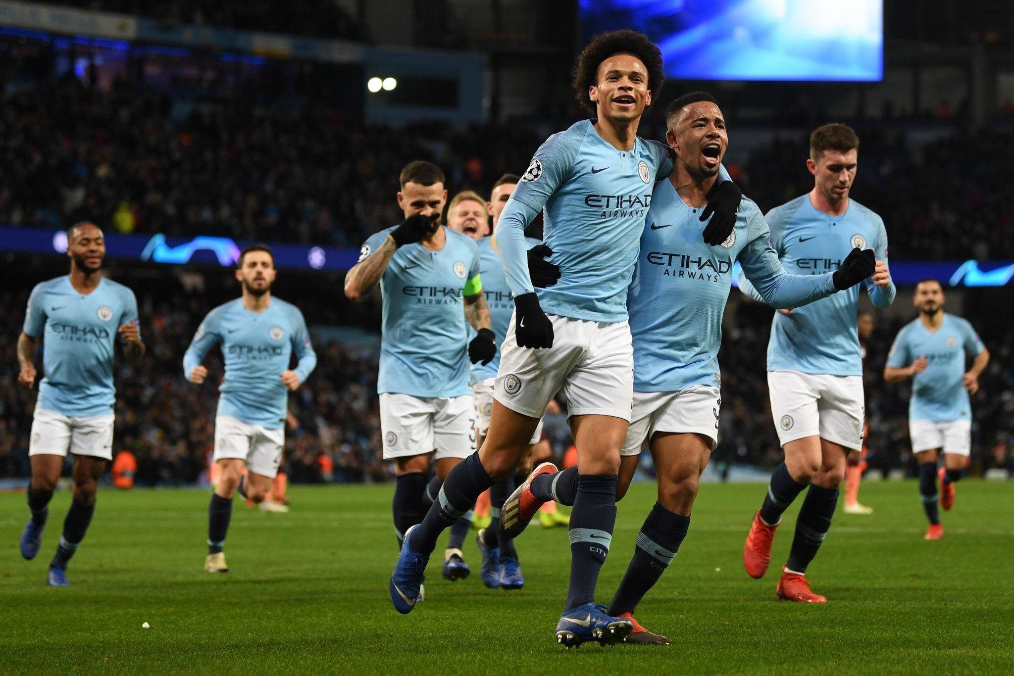 展示出强劲 展示出强劲